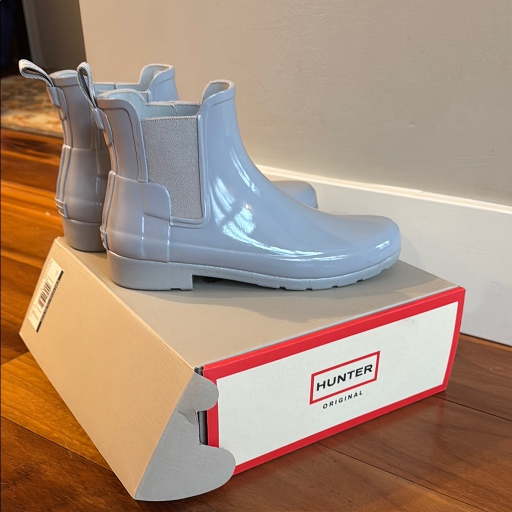 NEW Hunter Original Glossy Gray Chelsea Boots
